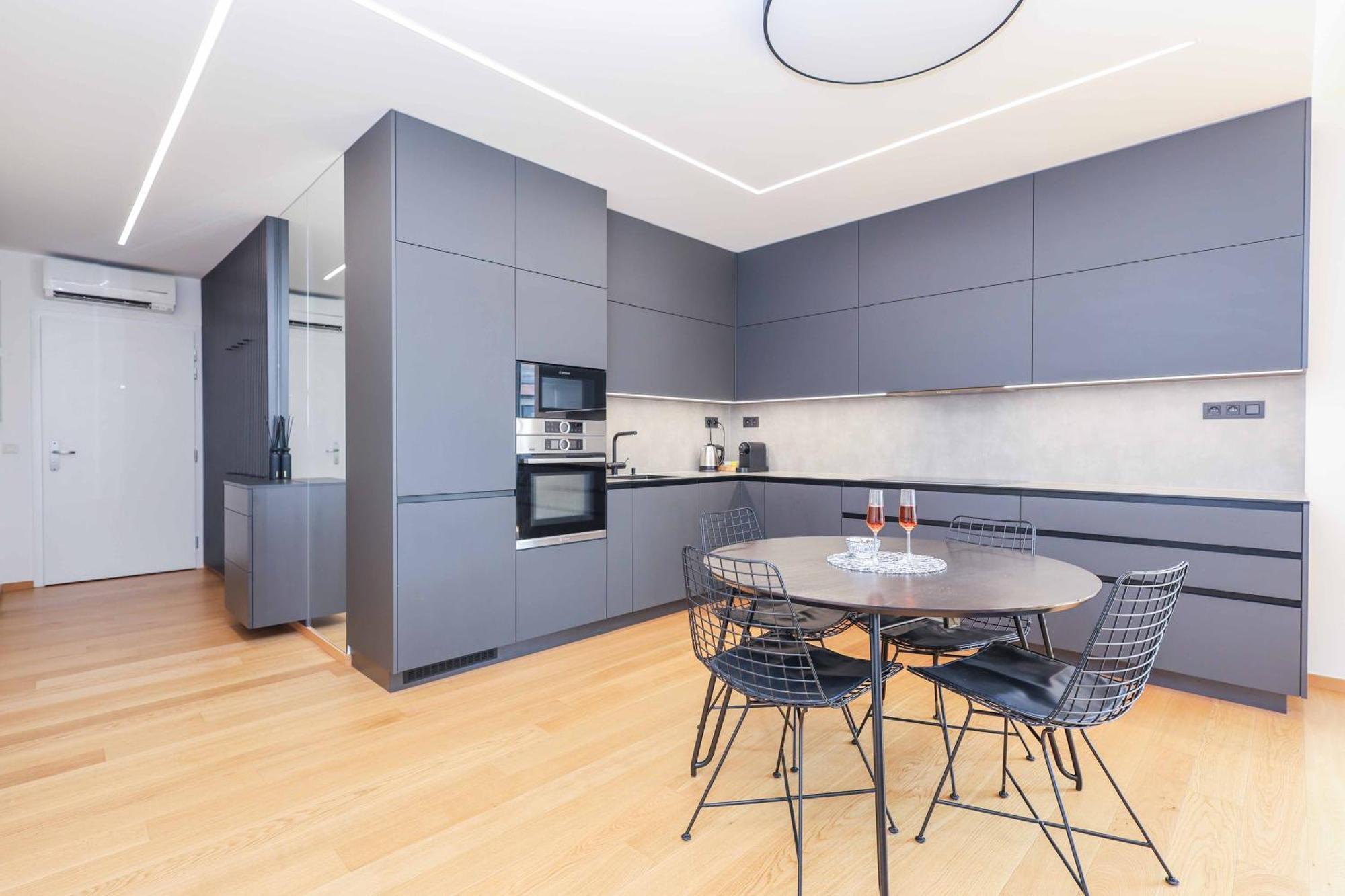 Apartament Downtown Luxe Retreat- Konventna Bratysława Zewnętrze zdjęcie